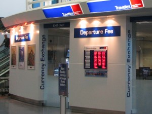 Vor der Ausreise ist eine Gebühr fällig
